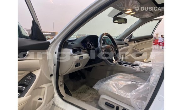 Acheter Import Voiture Honda Accord Blanc à Import - Dubai, Province de Bengo Acheter Import Voiture Honda Accord Blanc à Import - Dubai, Province de Bengo