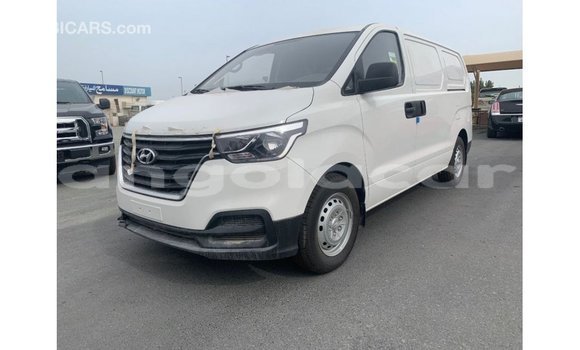 Comprar Importar Hyundai Cargo Branco Carro em Import - Dubai em Bengo Province Comprar Importar Hyundai Cargo Branco Carro em Import - Dubai em Bengo Province