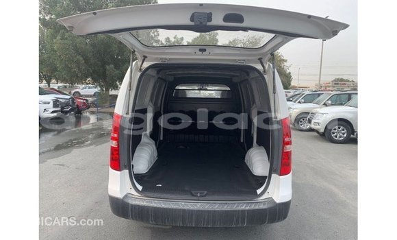 Comprar Importar Hyundai Cargo Branco Carro em Import - Dubai em Bengo Province Comprar Importar Hyundai Cargo Branco Carro em Import - Dubai em Bengo Province