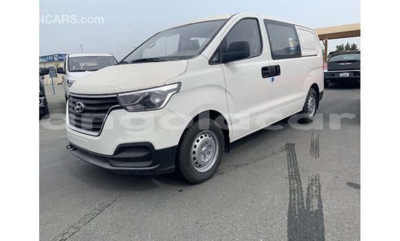 Comprar Importar Hyundai Cargo Branco Carro em Import - Dubai em Bengo Province Comprar Importar Hyundai Cargo Branco Carro em Import - Dubai em Bengo Province