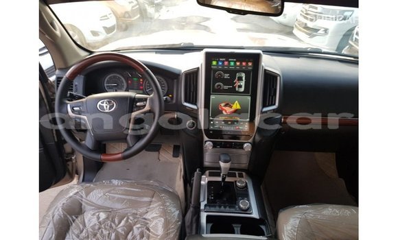 Comprar Importar Toyota Land Cruiser Outro Carro em Import - Dubai em Bengo Province Comprar Importar Toyota Land Cruiser Outro Carro em Import - Dubai em Bengo Province