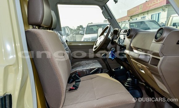 Acheter Import Voiture Toyota Land Cruiser Beige à Import - Dubai, Province de Bengo Acheter Import Voiture Toyota Land Cruiser Beige à Import - Dubai, Province de Bengo