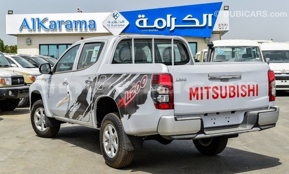Acheter Import Voiture Mitsubishi L200 Blanc à Import - Dubai, Province de Bengo Acheter Import Voiture Mitsubishi L200 Blanc à Import - Dubai, Province de Bengo