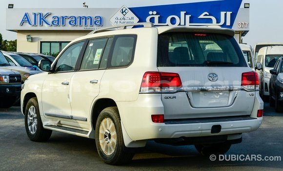 Acheter Import Voiture Toyota Land Cruiser Blanc à Import - Dubai, Province de Bengo Acheter Import Voiture Toyota Land Cruiser Blanc à Import - Dubai, Province de Bengo