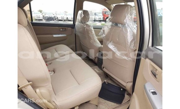 Comprar Importar Toyota Fortuner Outro Carro em Import - Dubai em Bengo Province Comprar Importar Toyota Fortuner Outro Carro em Import - Dubai em Bengo Province