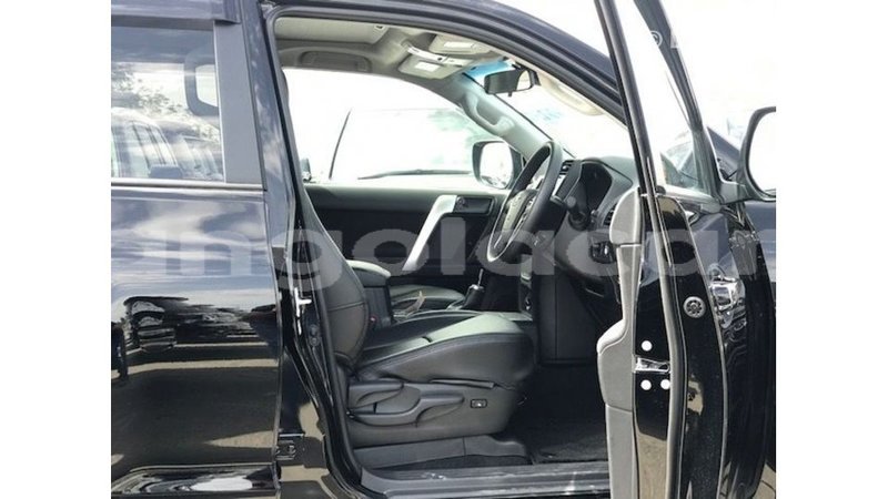 Big with watermark toyota prado bengo province import dubai 7476