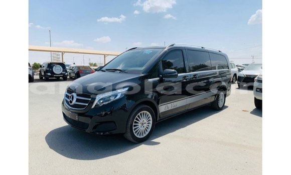 Buy Import Mercedes-Benz 250 Black Car in Import - Dubai in Bengo Province Buy Import Mercedes-Benz 250 Black Car in Import - Dubai in Bengo Province