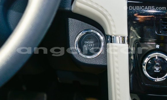 Comprar Importar Toyota Rush Marrom Carro em Import - Dubai em Bengo Province Comprar Importar Toyota Rush Marrom Carro em Import - Dubai em Bengo Province