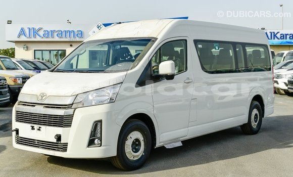 Acheter Import Voiture Toyota Hiace Blanc à Import - Dubai, Province de Bengo Acheter Import Voiture Toyota Hiace Blanc à Import - Dubai, Province de Bengo