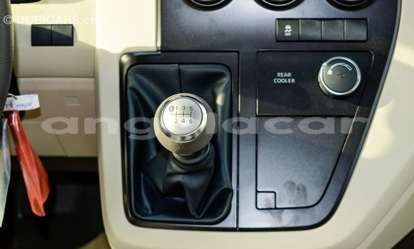 Acheter Import Voiture Toyota Hiace Blanc à Import - Dubai, Province de Bengo Acheter Import Voiture Toyota Hiace Blanc à Import - Dubai, Province de Bengo