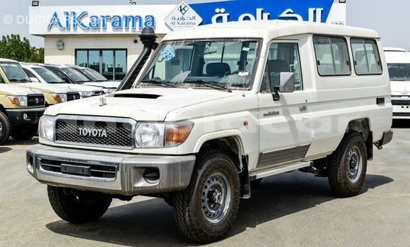 Comprar Importar Toyota Land Cruiser Branco Carro em Import - Dubai em Bengo Province Comprar Importar Toyota Land Cruiser Branco Carro em Import - Dubai em Bengo Province