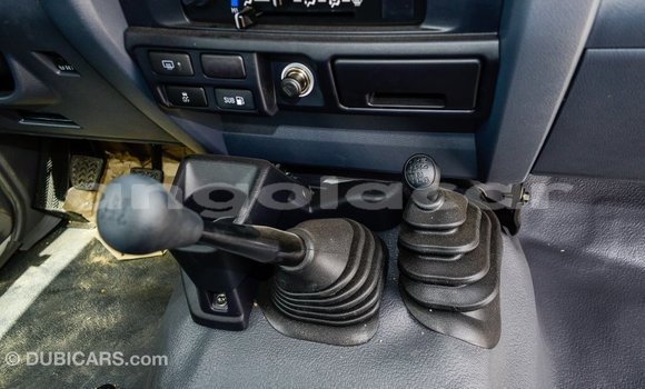Comprar Importar Toyota Land Cruiser Branco Carro em Import - Dubai em Bengo Province Comprar Importar Toyota Land Cruiser Branco Carro em Import - Dubai em Bengo Province