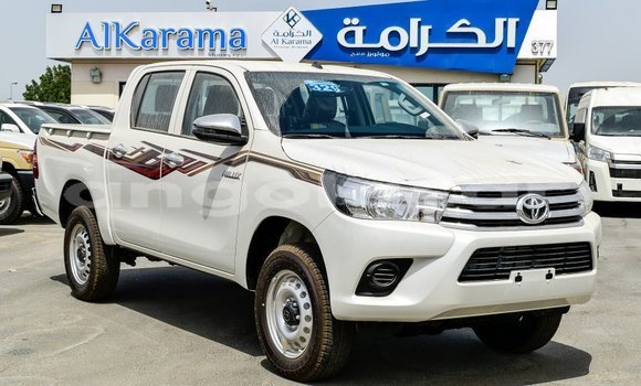 Acheter Import Voiture Toyota Hilux Blanc à Import - Dubai, Province de Bengo Acheter Import Voiture Toyota Hilux Blanc à Import - Dubai, Province de Bengo