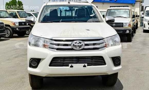 Acheter Import Voiture Toyota Hilux Blanc à Import - Dubai, Province de Bengo Acheter Import Voiture Toyota Hilux Blanc à Import - Dubai, Province de Bengo