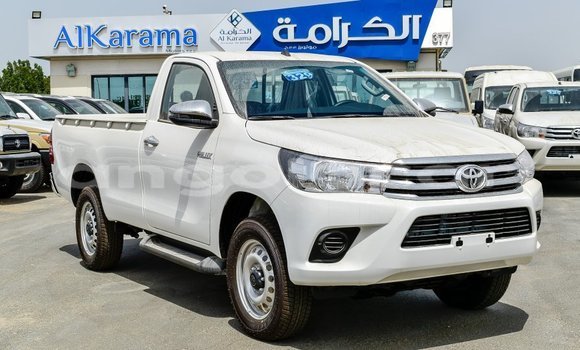 Acheter Import Voiture Toyota Hilux Blanc à Import - Dubai, Province de Bengo Acheter Import Voiture Toyota Hilux Blanc à Import - Dubai, Province de Bengo