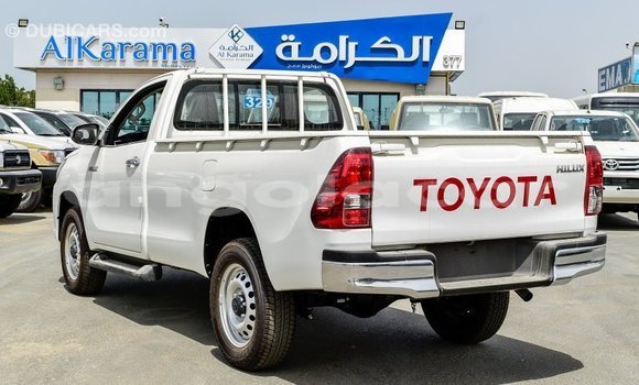 Acheter Import Voiture Toyota Hilux Blanc à Import - Dubai, Province de Bengo Acheter Import Voiture Toyota Hilux Blanc à Import - Dubai, Province de Bengo