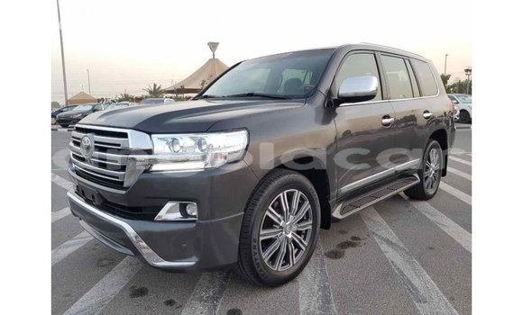 Comprar Importar Toyota Land Cruiser Outro Carro em Import - Dubai em Bengo Province Comprar Importar Toyota Land Cruiser Outro Carro em Import - Dubai em Bengo Province