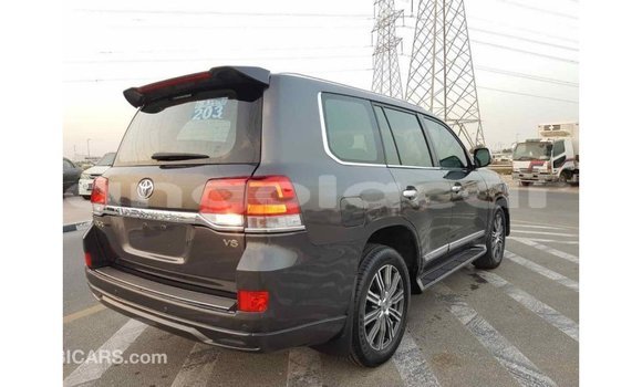 Comprar Importar Toyota Land Cruiser Outro Carro em Import - Dubai em Bengo Province Comprar Importar Toyota Land Cruiser Outro Carro em Import - Dubai em Bengo Province