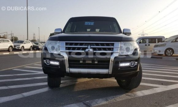 Comprar Importar Mitsubishi Pajero Preto Carro em Import - Dubai em Bengo Province Comprar Importar Mitsubishi Pajero Preto Carro em Import - Dubai em Bengo Province