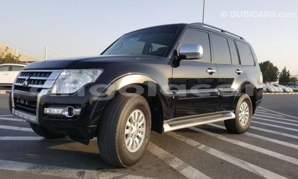 Comprar Importar Mitsubishi Pajero Preto Carro em Import - Dubai em Bengo Province Comprar Importar Mitsubishi Pajero Preto Carro em Import - Dubai em Bengo Province