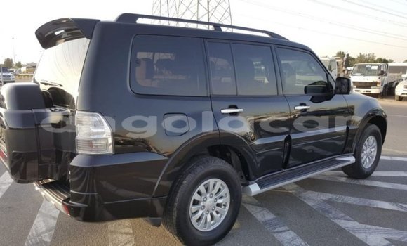 Comprar Importar Mitsubishi Pajero Preto Carro em Import - Dubai em Bengo Province Comprar Importar Mitsubishi Pajero Preto Carro em Import - Dubai em Bengo Province