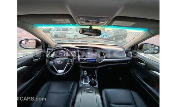 Comprar Importar Toyota Highlander Preto Carro em Import - Dubai em Bengo Province Comprar Importar Toyota Highlander Preto Carro em Import - Dubai em Bengo Province