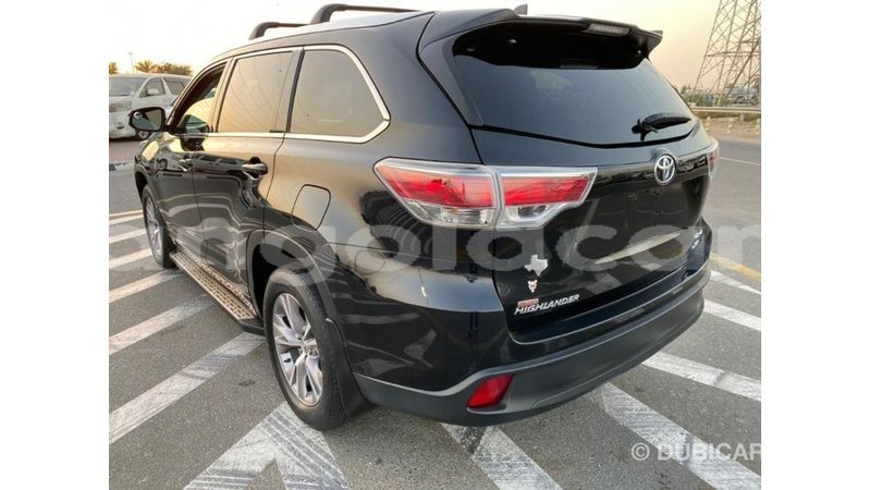 Big with watermark toyota highlander bengo province import dubai 7496