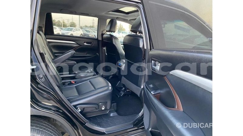 Big with watermark toyota highlander bengo province import dubai 7496