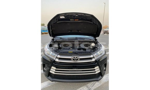 Comprar Importar Toyota Highlander Preto Carro em Import - Dubai em Bengo Province Comprar Importar Toyota Highlander Preto Carro em Import - Dubai em Bengo Province