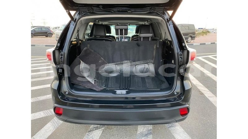 Big with watermark toyota highlander bengo province import dubai 7496