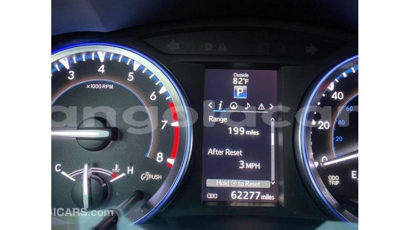 Big with watermark toyota highlander bengo province import dubai 7496