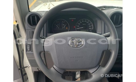 Buy Import Toyota Land Cruiser White Car in Import - Dubai in Bengo Province Buy Import Toyota Land Cruiser White Car in Import - Dubai in Bengo Province