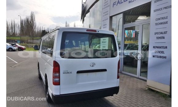 Buy Import Toyota Hiace White Car in Import - Dubai in Bengo Province Buy Import Toyota Hiace White Car in Import - Dubai in Bengo Province