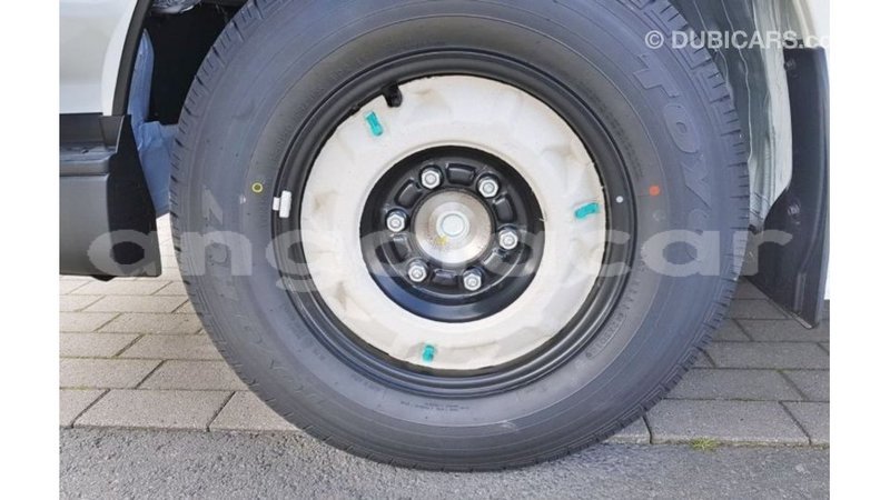 Big with watermark toyota hiace bengo province import dubai 7505