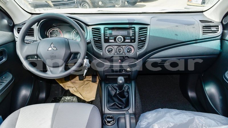 Big with watermark mitsubishi l200 bengo province import dubai 7507