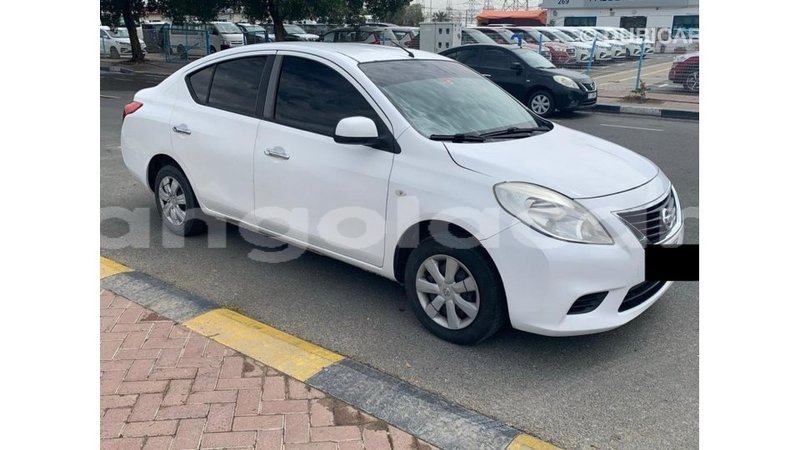 Big with watermark nissan sunny bengo province import dubai 7509