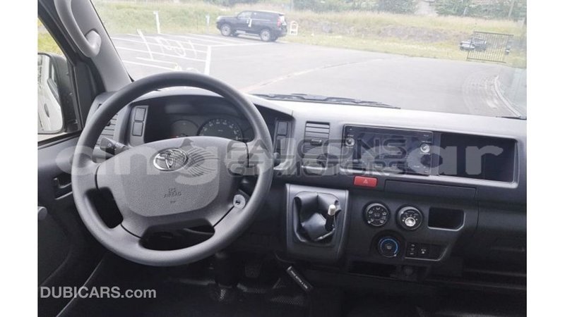 Big with watermark toyota hiace bengo province import dubai 7511