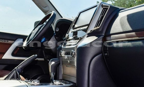 Buy Import Toyota Land Cruiser Black Car in Import - Dubai in Bengo Province Buy Import Toyota Land Cruiser Black Car in Import - Dubai in Bengo Province
