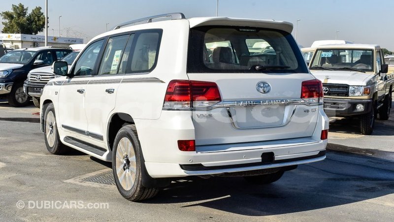 Big with watermark toyota land cruiser bengo province import dubai 7522
