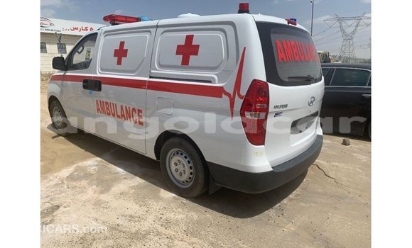 Comprar Importar Hyundai Accent Branco Carro em Import - Dubai em Bengo Province Comprar Importar Hyundai Accent Branco Carro em Import - Dubai em Bengo Province