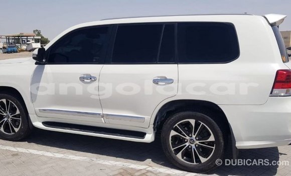 Buy Import Toyota Land Cruiser White Car in Import - Dubai in Bengo Province Buy Import Toyota Land Cruiser White Car in Import - Dubai in Bengo Province