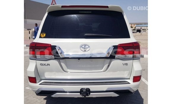 Buy Import Toyota Land Cruiser White Car in Import - Dubai in Bengo Province Buy Import Toyota Land Cruiser White Car in Import - Dubai in Bengo Province