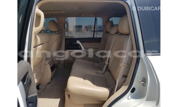 Buy Import Toyota Land Cruiser White Car in Import - Dubai in Bengo Province Buy Import Toyota Land Cruiser White Car in Import - Dubai in Bengo Province