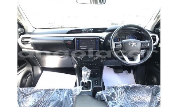 Comprar Importar Toyota Hilux Outro Carro em Import - Dubai em Bengo Province Comprar Importar Toyota Hilux Outro Carro em Import - Dubai em Bengo Province