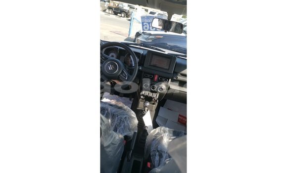Comprar Importar Suzuki Jimny Verde Carro em Import - Dubai em Bengo Province Comprar Importar Suzuki Jimny Verde Carro em Import - Dubai em Bengo Province