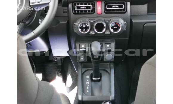 Comprar Importar Suzuki Jimny Verde Carro em Import - Dubai em Bengo Province Comprar Importar Suzuki Jimny Verde Carro em Import - Dubai em Bengo Province