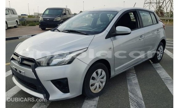 Comprar Importar Toyota Yaris Outro Carro em Import - Dubai em Bengo Province Comprar Importar Toyota Yaris Outro Carro em Import - Dubai em Bengo Province