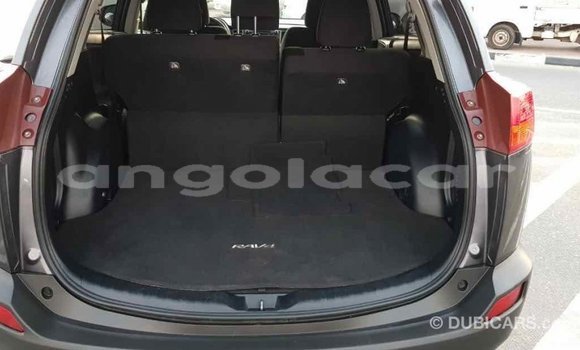 Comprar Importar Toyota RAV4 Outro Carro em Import - Dubai em Bengo Province Comprar Importar Toyota RAV4 Outro Carro em Import - Dubai em Bengo Province