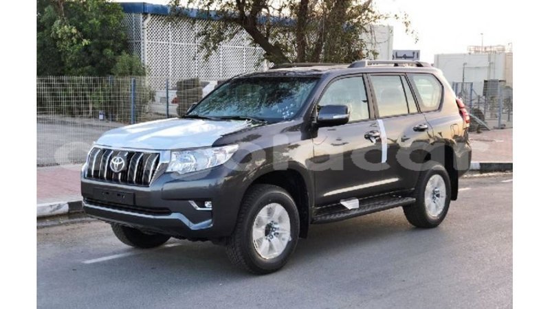 Big with watermark toyota prado bengo province import dubai 7562