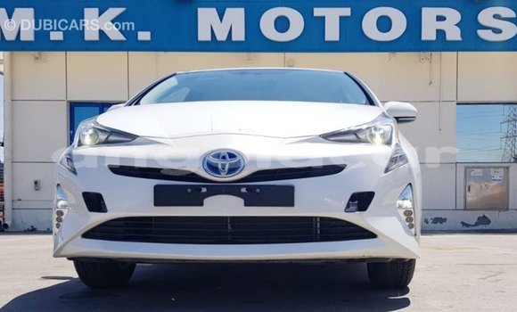 Buy Import Toyota Prius White Car in Import - Dubai in Bengo Province Buy Import Toyota Prius White Car in Import - Dubai in Bengo Province